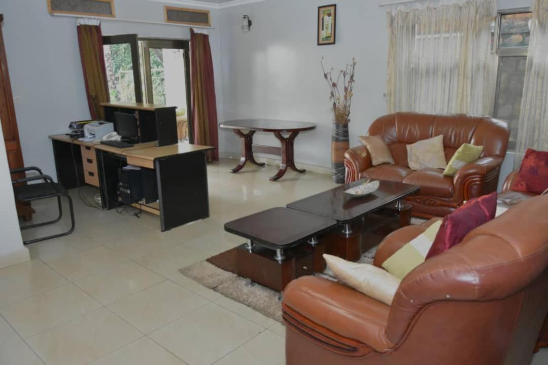 Random Park Hotel Kigali Zewnętrze zdjęcie
